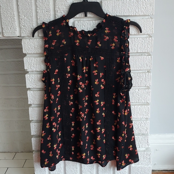 a.n.a Tops - a.n.a. Sleeveless Floral Blouse